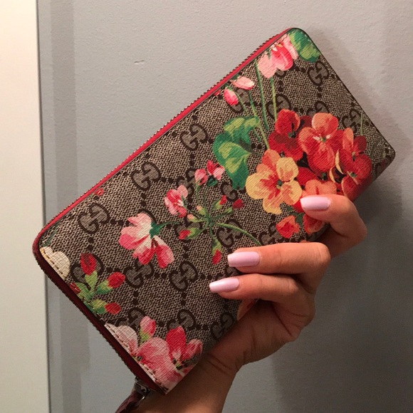 gucci wallet flowers
